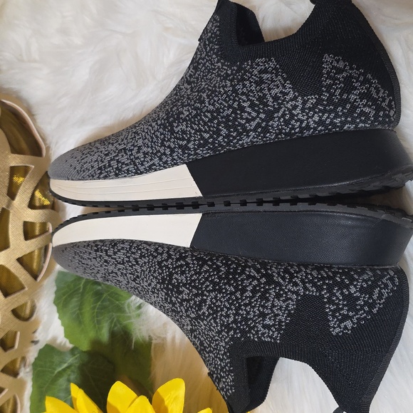 BareTraps Black and Gray Knit Slip-On Sneakers - Picture 7 of 10